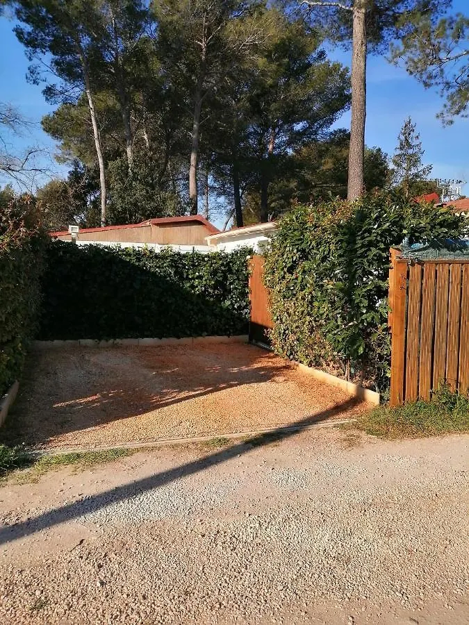 Вилла Sous Le Soleil De Provence Ле-Кастелле Шале